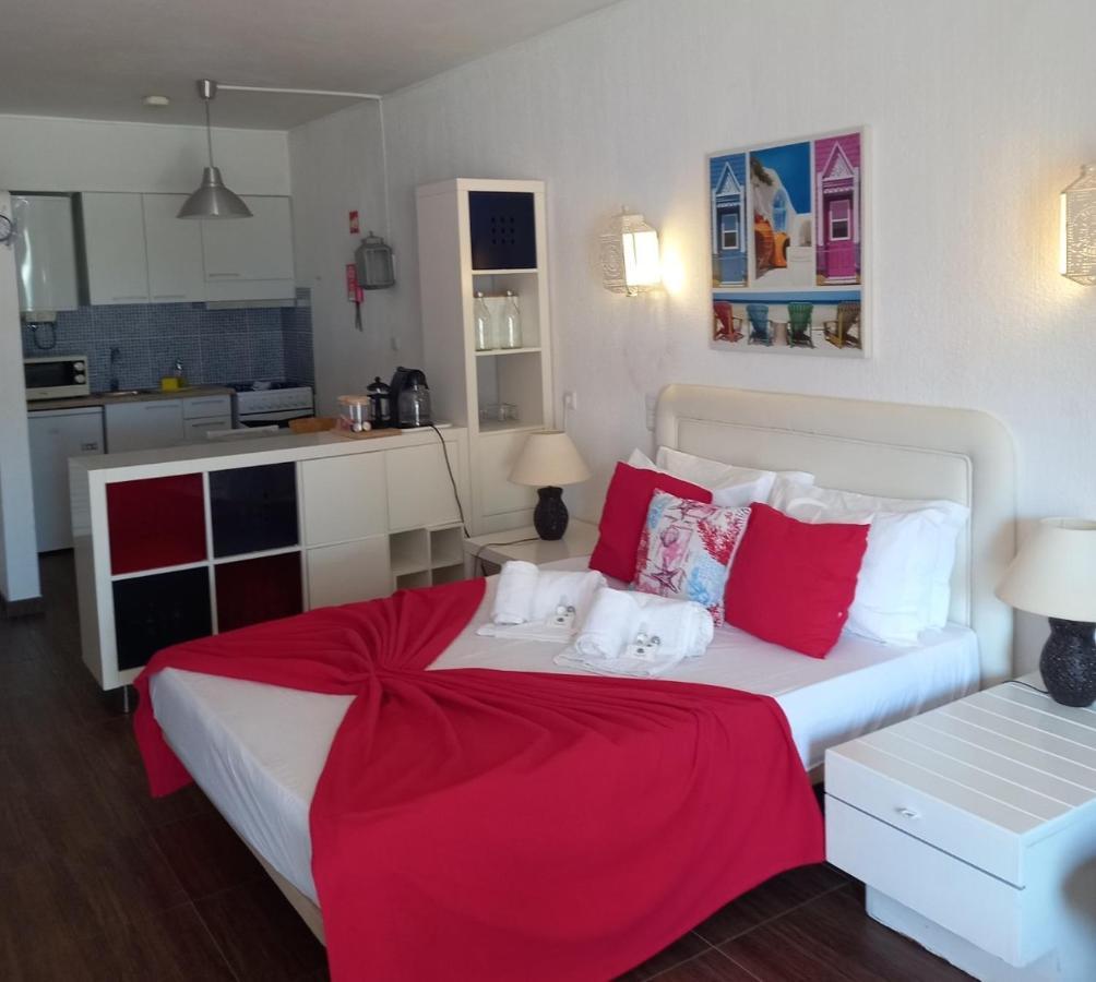 Casa Da Carmen - Estudio Em อัลบูเฟรา ภายนอก รูปภาพ